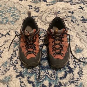 Five Ten climbing/hiking sneakers